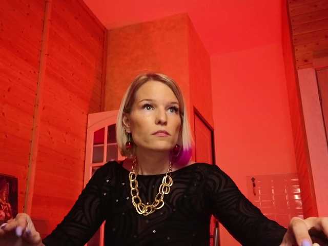 Preview of findom_lady_shine