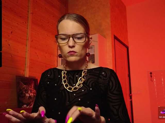 sweeteve050's BongaCams show and profile