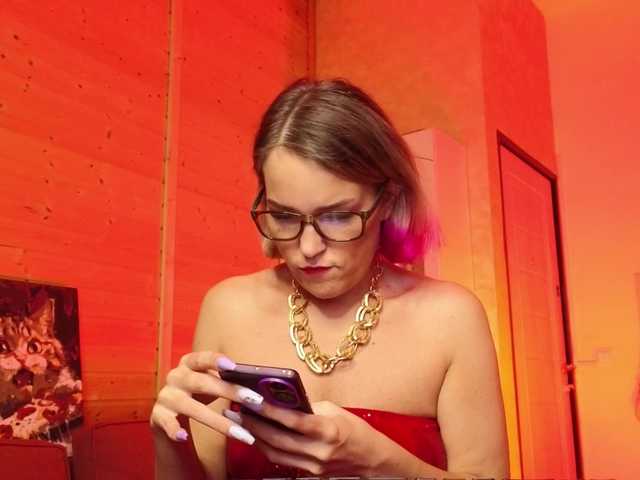 sweeteve050's BongaCams show and profile