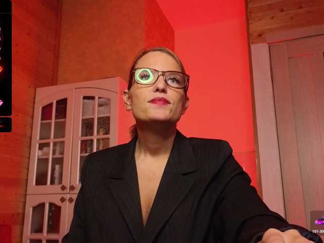 sweeteve050's BongaCams show and profile