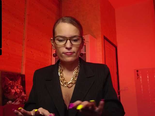 sweeteve050's BongaCams show and profile