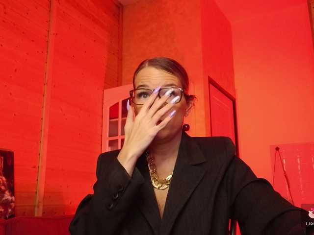 sweeteve050's BongaCams show and profile