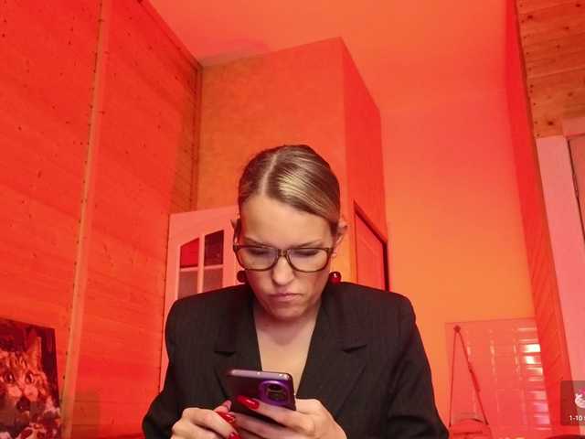 sweeteve050's BongaCams show and profile