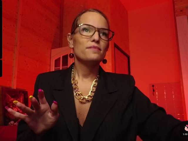 sweeteve050's BongaCams show and profile