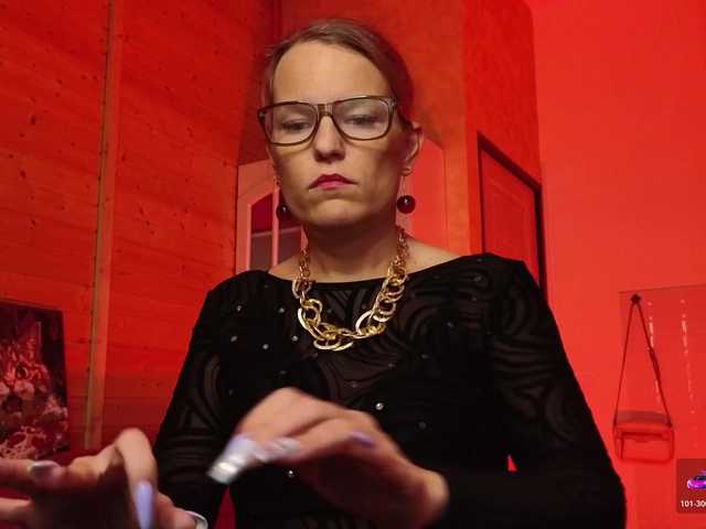 sweeteve050's BongaCams show and profile