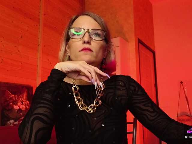 sweeteve050's BongaCams show and profile