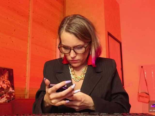 sweeteve050 live cam profile