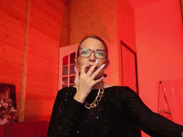 sweeteve050's BongaCams show and profile