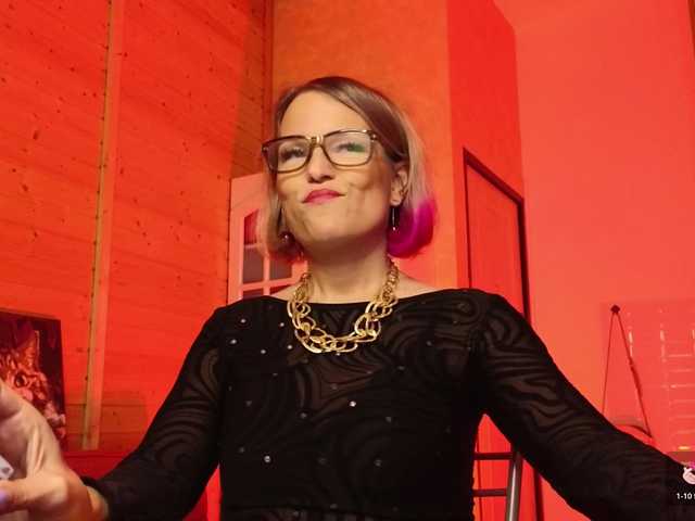 sweeteve050's BongaCams show and profile