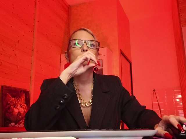 sweeteve050's BongaCams show and profile