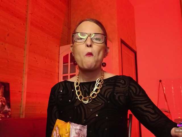 sweeteve050's BongaCams show and profile