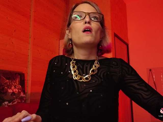 sweeteve050's BongaCams show and profile