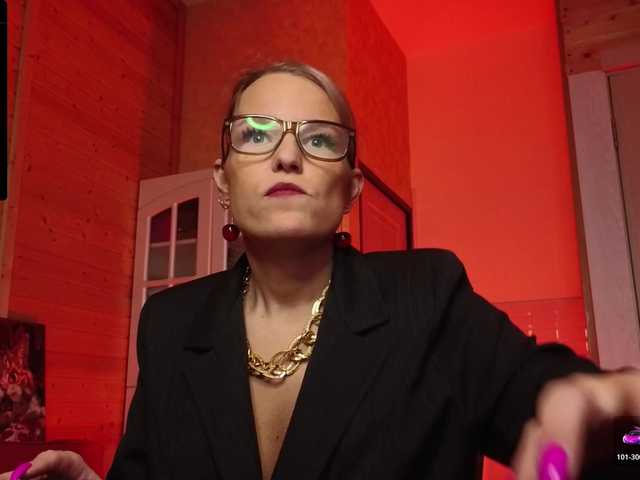 sweeteve050 live cam