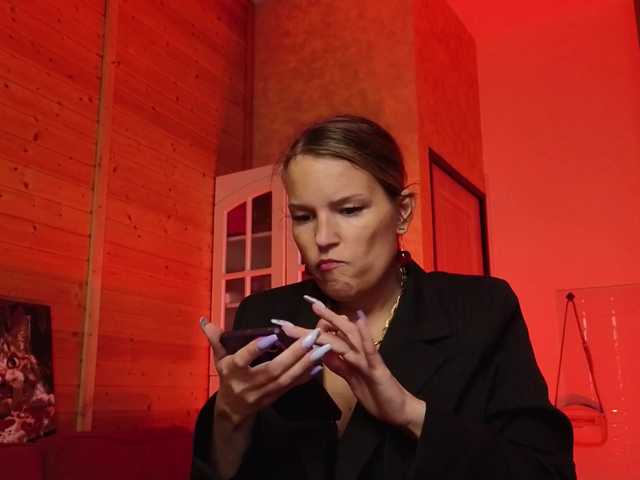 sweeteve050's BongaCams show and profile