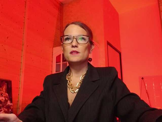 sweeteve050's BongaCams show and profile