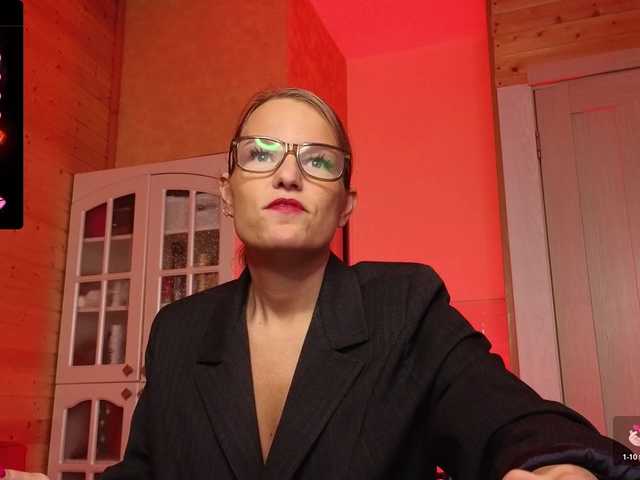 sweeteve050's BongaCams show and profile