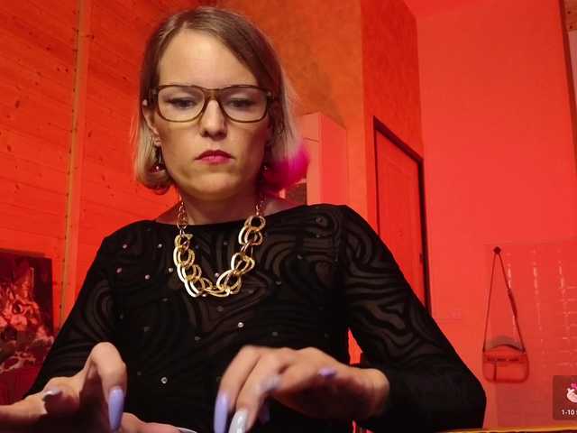 sweeteve050's BongaCams show and profile