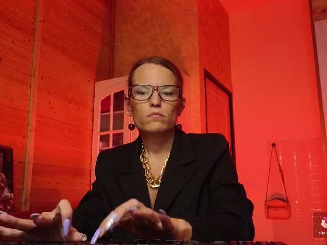 Preview of findom_lady_shine