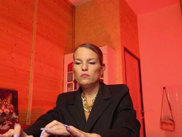 sweeteve050's BongaCams show and profile