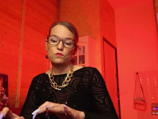 sweeteve050's BongaCams show and profile