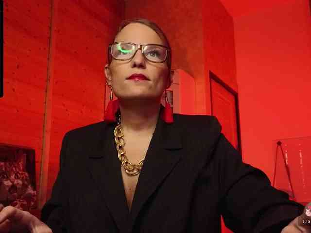 Findom_Lady_Shine webcam