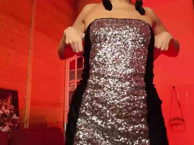 Findom_Lady_Shine webcam