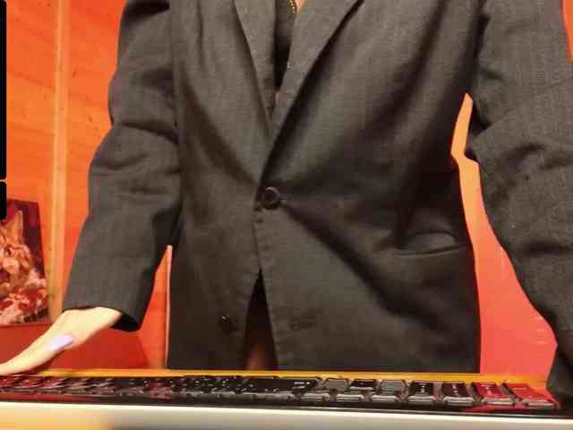 Findom_Lady_Shine webcam