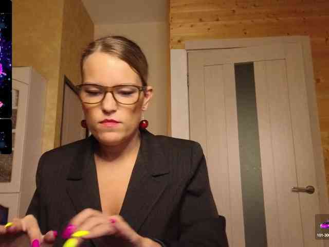 Findom_Lady_Shine webcam