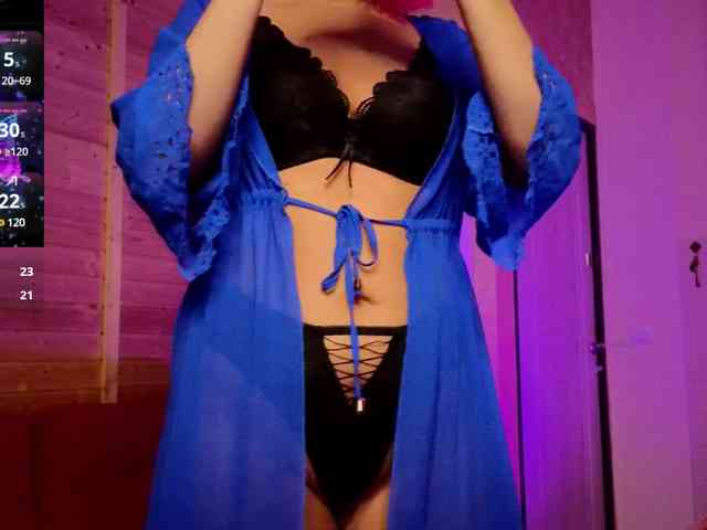 Findom_Lady_Shine webcam