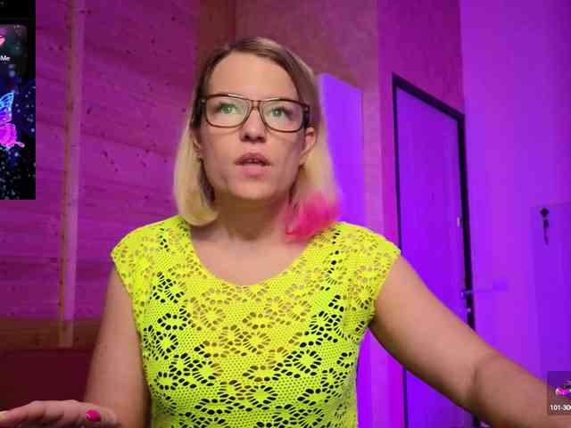Findom_Lady_Shine webcam