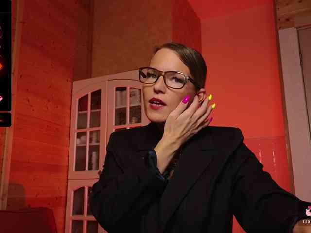 Findom_Lady_Shine webcam