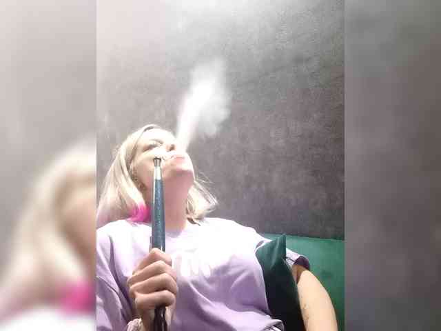 Findom_Lady_Shine webcam