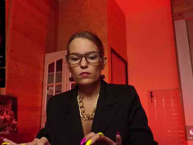 Findom_Lady_Shine webcam