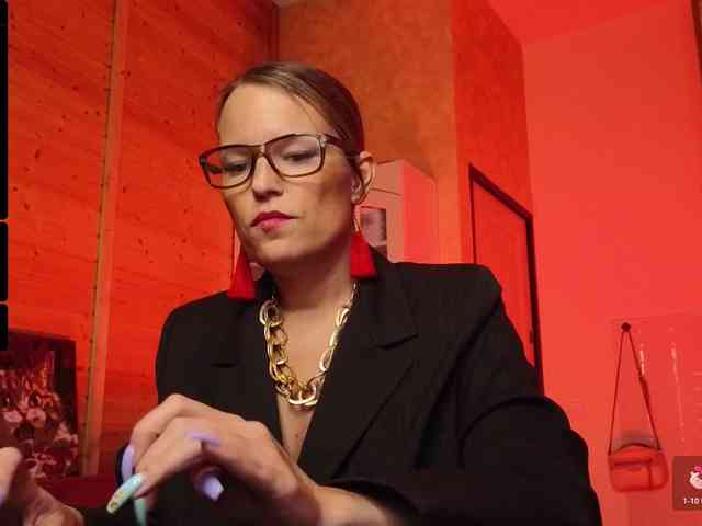 Findom_Lady_Shine webcam