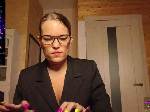 Findom_Lady_Shine webcam