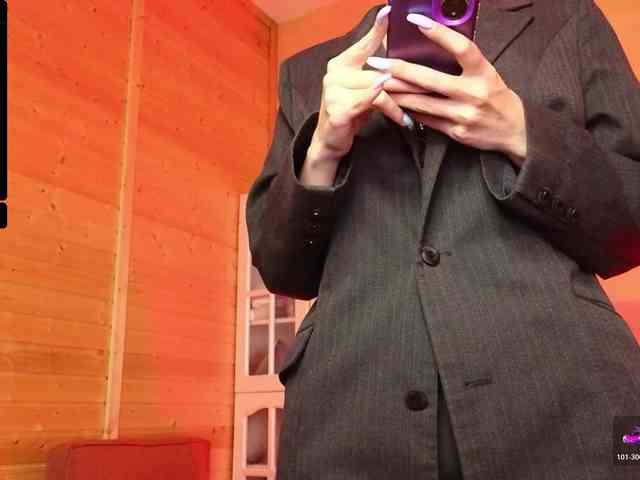 sweeteve050 Live Webcam on BongaCams