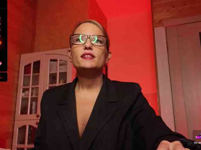 Findom_Lady_Shine webcam