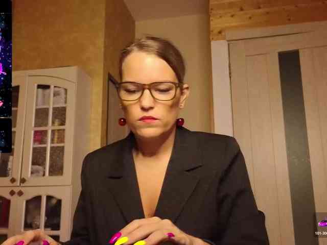 Findom_Lady_Shine webcam