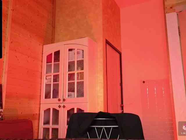 Findom_Lady_Shine webcam