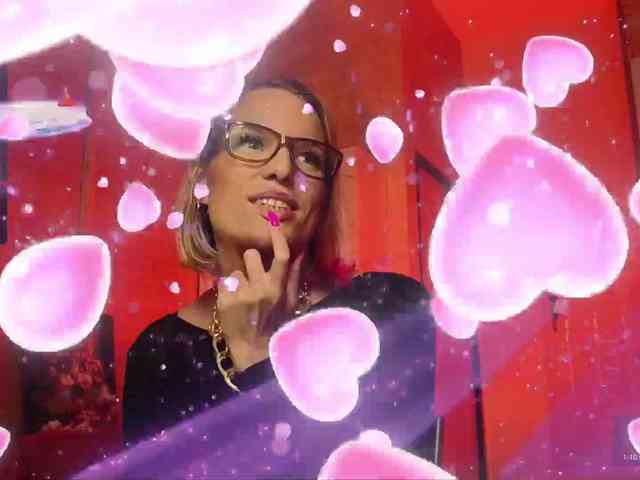 Findom_Lady_Shine webcam