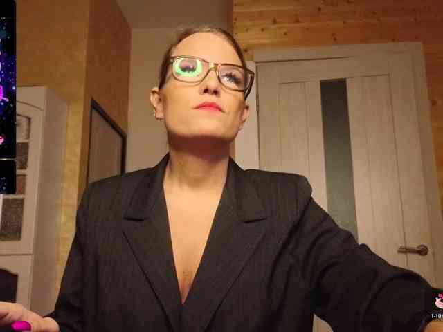 sweeteve050 Live Webcam on BongaCams