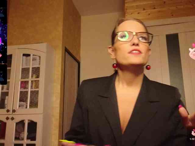 Findom_Lady_Shine webcam