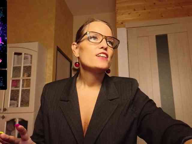 sweeteve050 Live Webcam on BongaCams