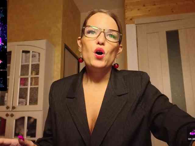 Findom_Lady_Shine webcam