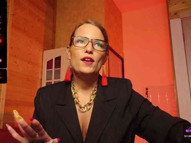 Findom_Lady_Shine webcam