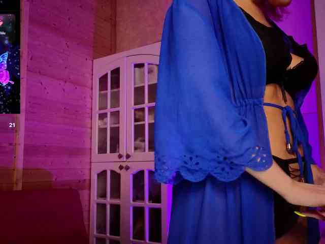 Findom_Lady_Shine webcam