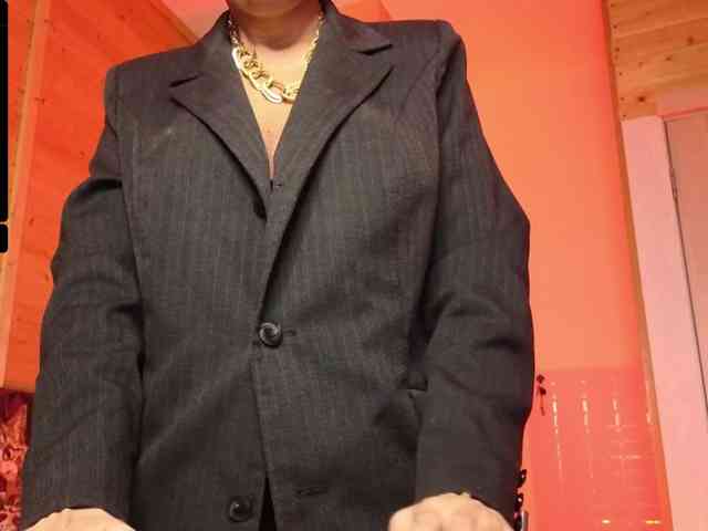 Findom_Lady_Shine webcam