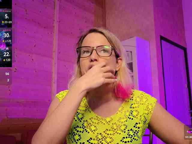 Findom_Lady_Shine webcam