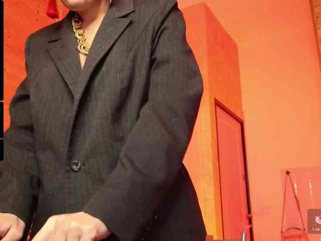 Findom_Lady_Shine webcam