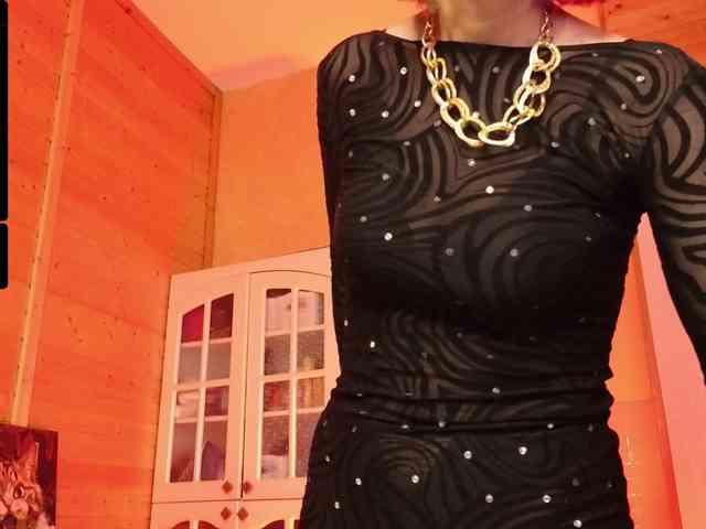 Findom_Lady_Shine webcam